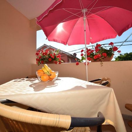 Apartment Smokrovic Стариград-Пакленица Екстериор снимка
