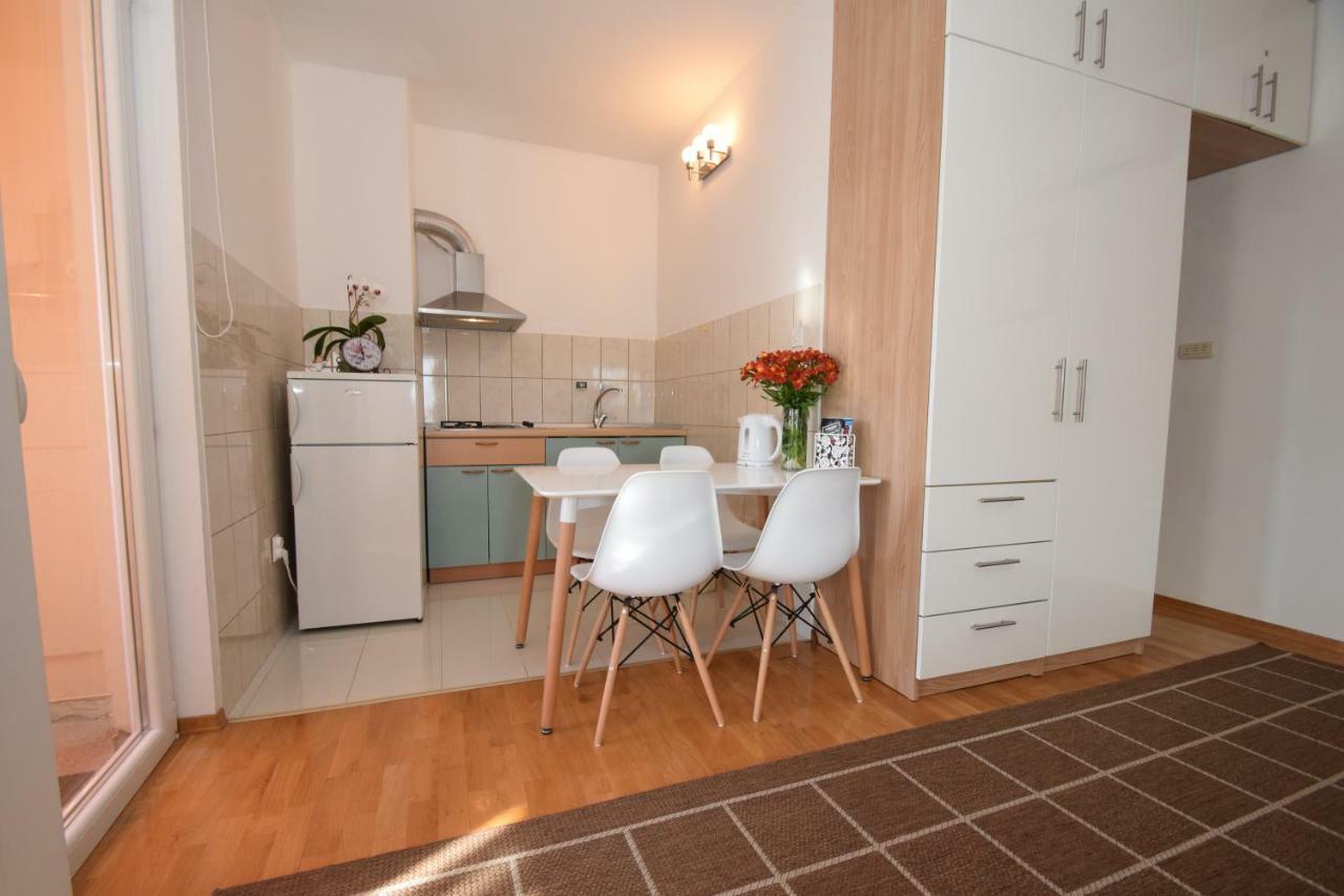 Apartment Smokrovic Стариград-Пакленица Екстериор снимка